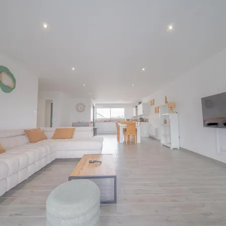 Le Trianon - Parking Privé