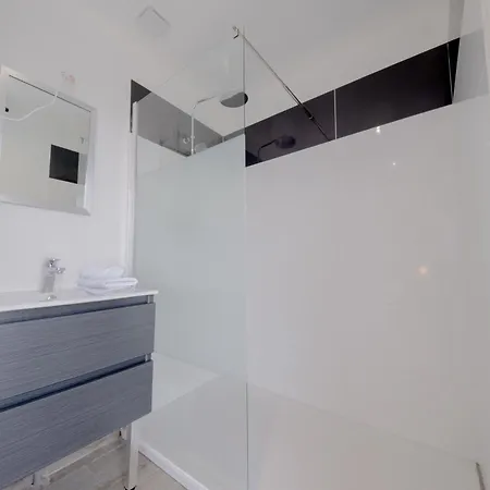 Le Trianon - Parking Privé Appartement