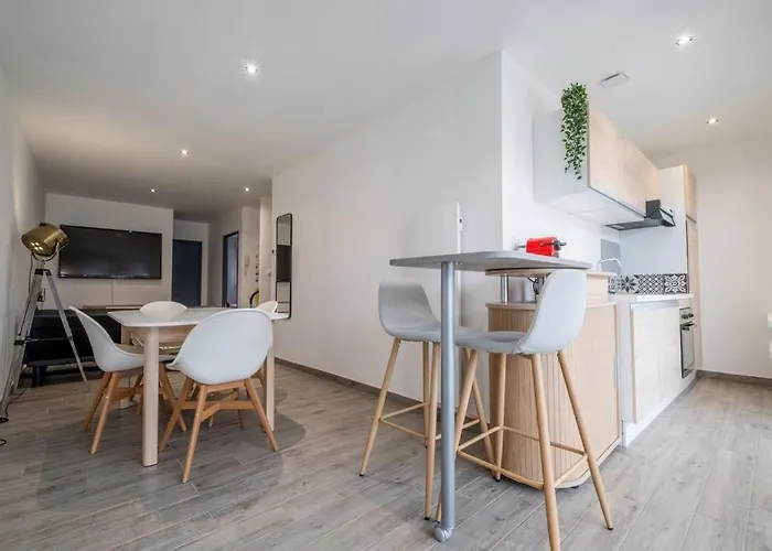 Le Trianon - Parking Privé Appartement Reims
