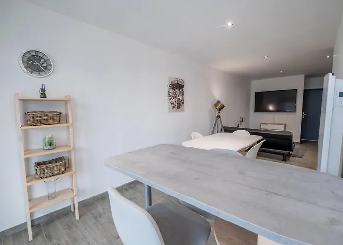 Le Trianon - Parking Prive Apartament Reims
