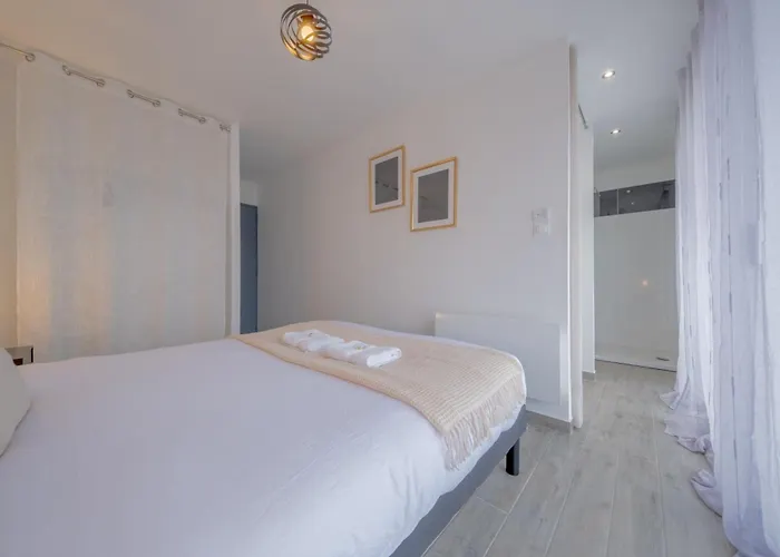 Appartement Le Trianon - Parking Privé *