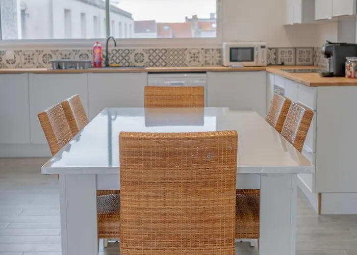 Le Trianon - Parking Privé * Reims